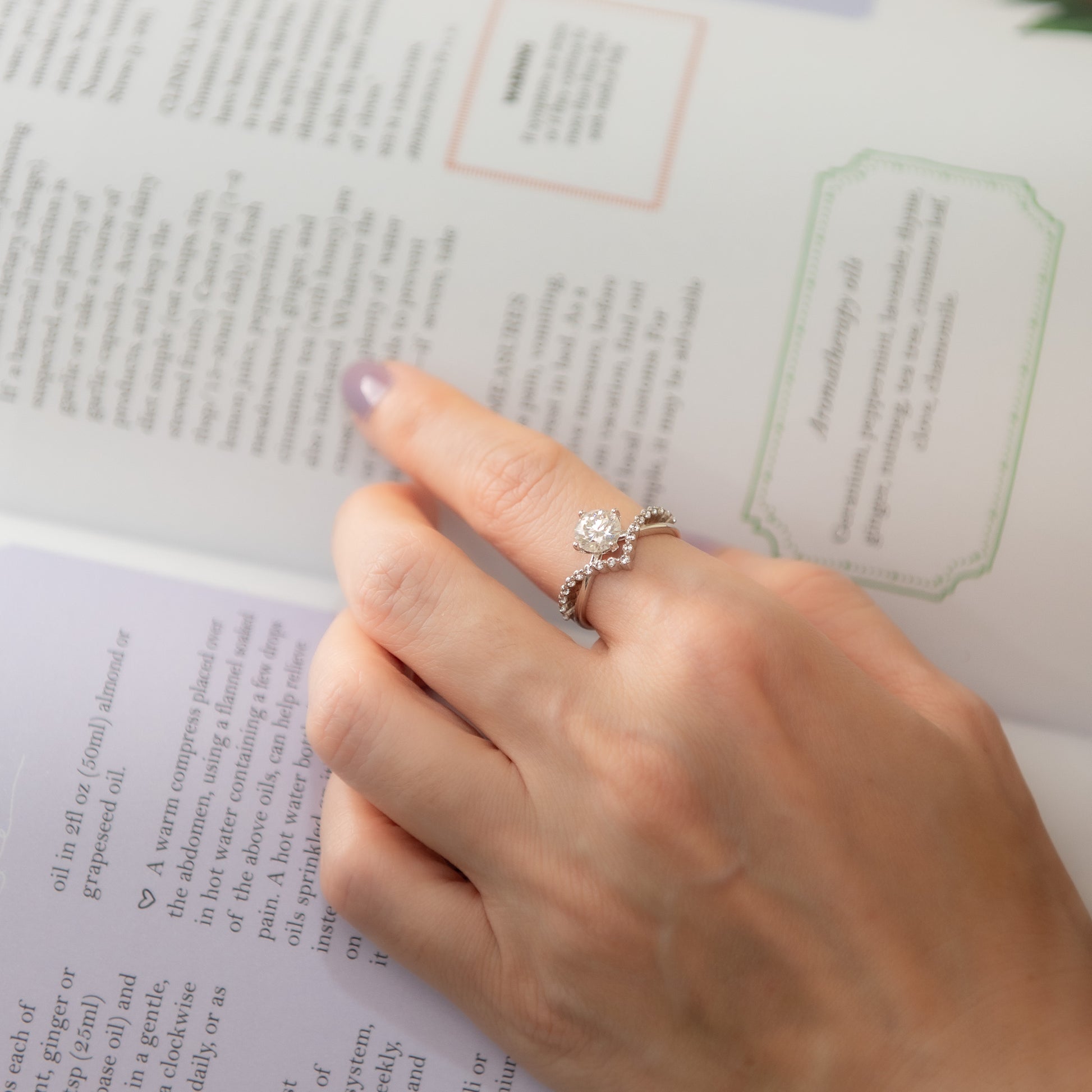 The Infinity – Round Brilliant Lab Diamond Ring with Infinity Twist Pavé Band in 925 Silver – TY-R-033 – Image 12