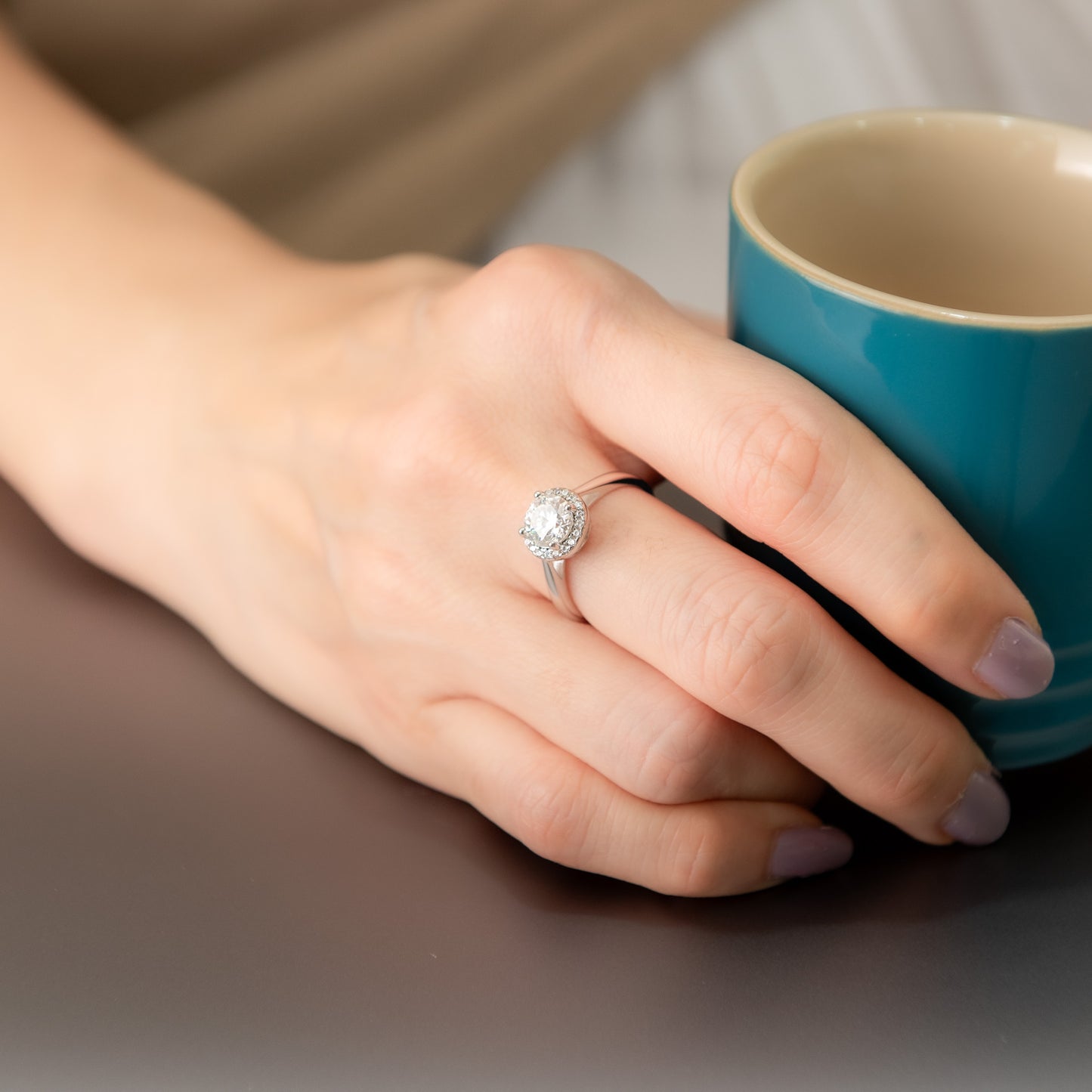 The Aurora – Round Brilliant Lab Diamond Halo Ring in 925 Silver – TY-R-035 – Image 7