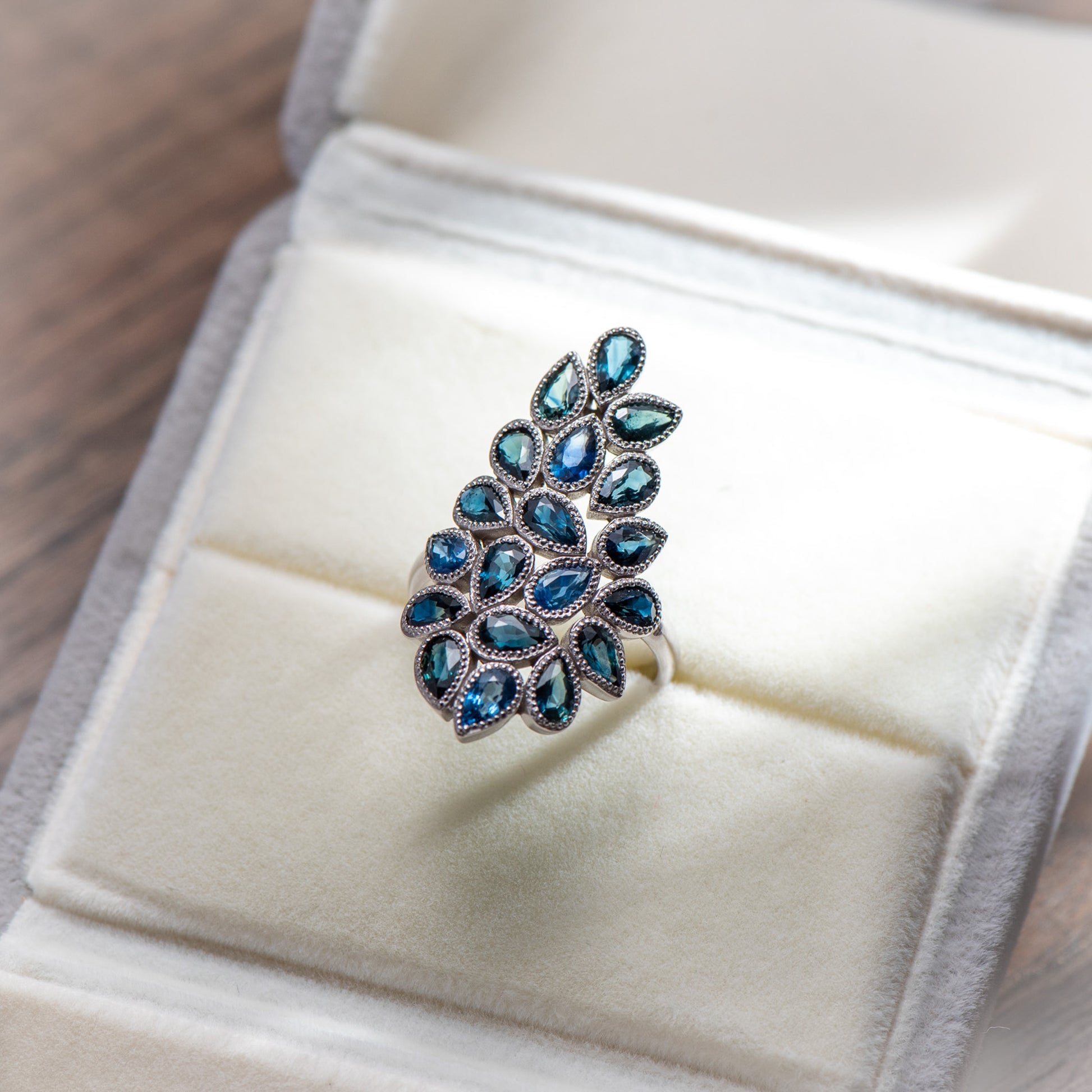 The Timeless Treasure - Sapphire Ring 925 Silver