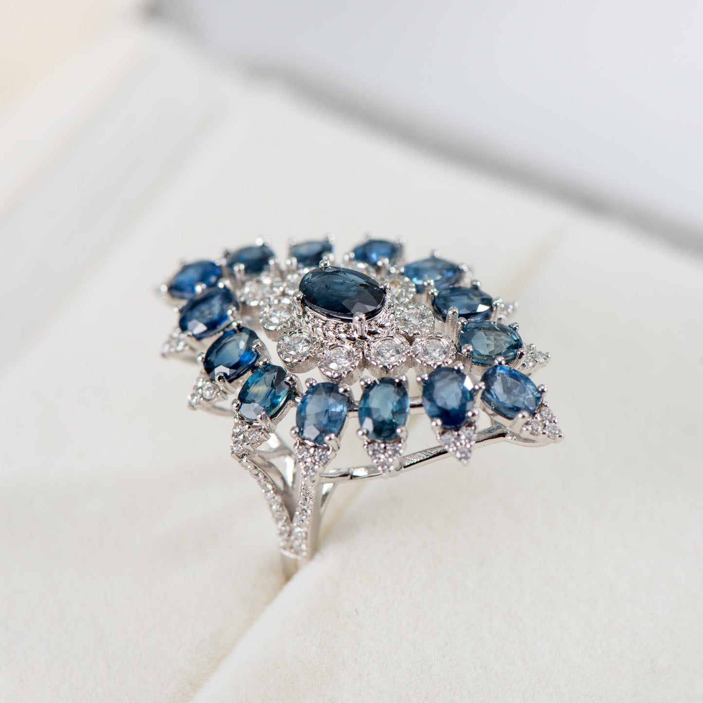The Midnight Jewel - Sapphire Ring 925 Silver