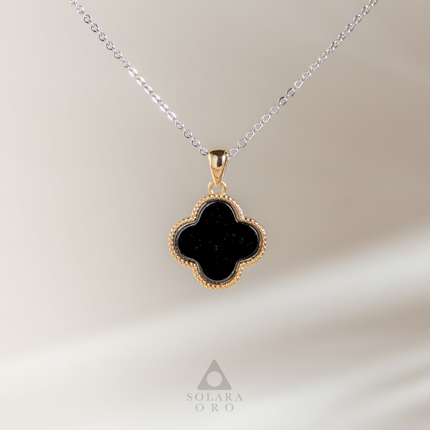 Noir · Clover Pendant